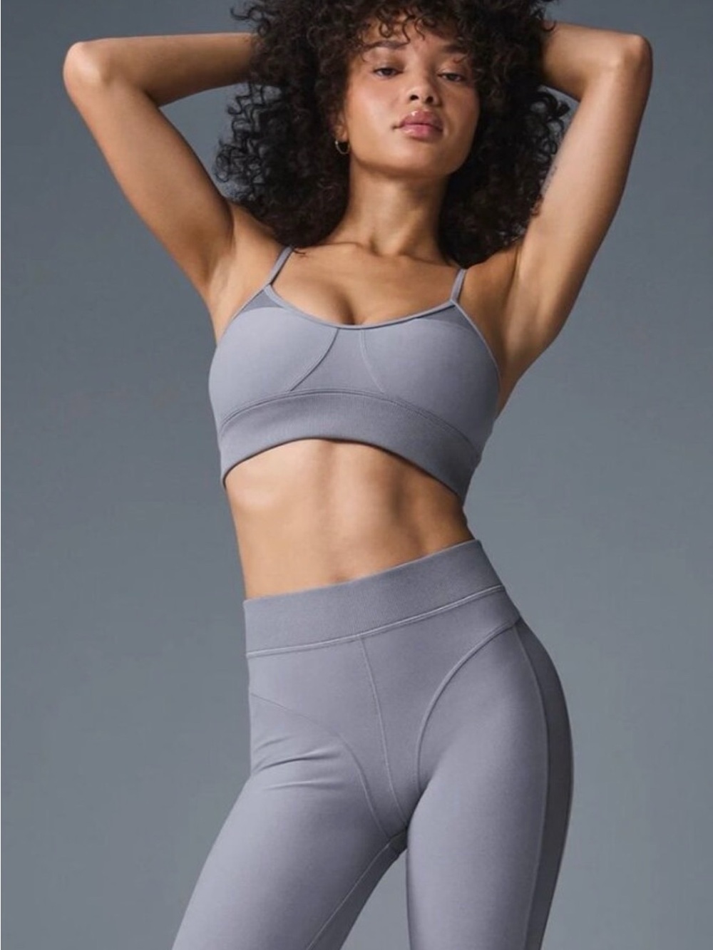 ALO Yoga Alosoft Head Start Bra in Fog Grey